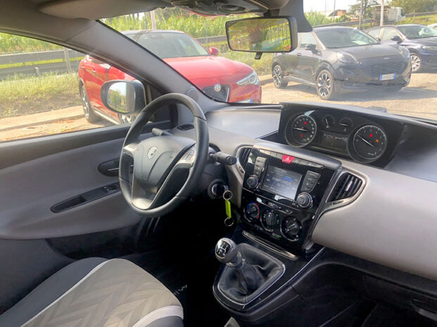 Lancia Ypsilon 1.2  Oro pieno