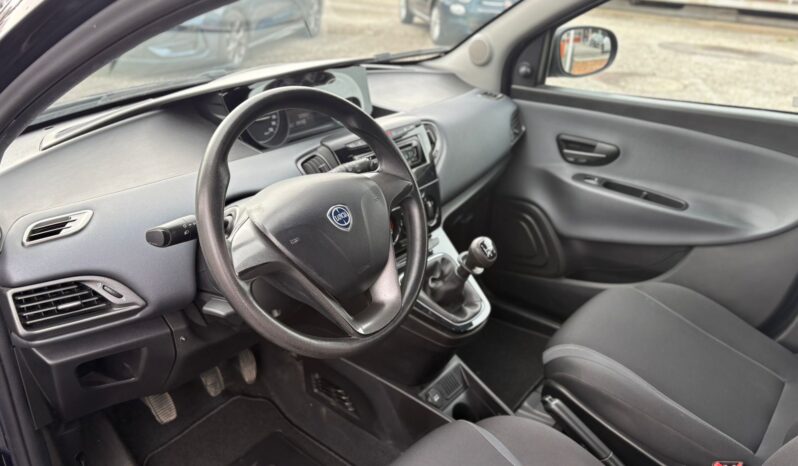 Lancia Ypsilon 1.2 pieno