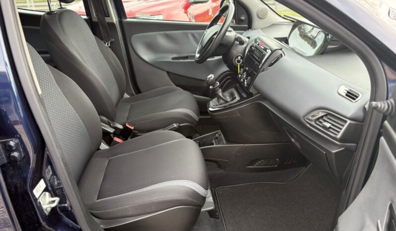 Lancia Ypsilon 1.2 pieno