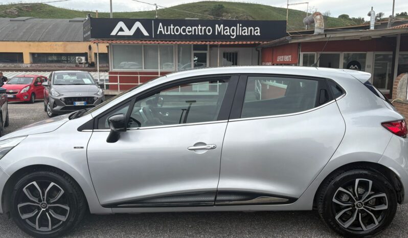 RENAULT CLIO 1.5 DCI DUEL AUTOMATICA pieno