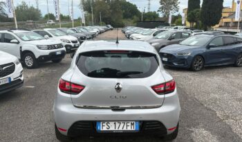 RENAULT CLIO 1.5 DCI DUEL AUTOMATICA pieno