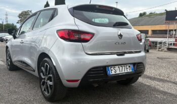 RENAULT CLIO 1.5 DCI DUEL AUTOMATICA pieno