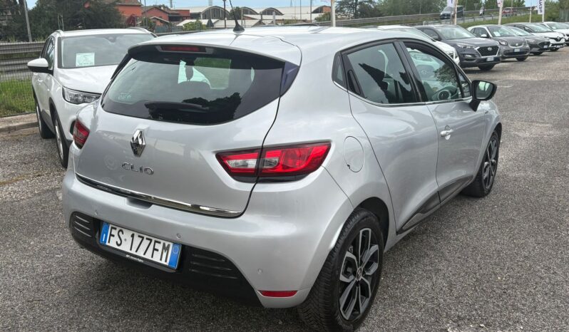 RENAULT CLIO 1.5 DCI DUEL AUTOMATICA pieno