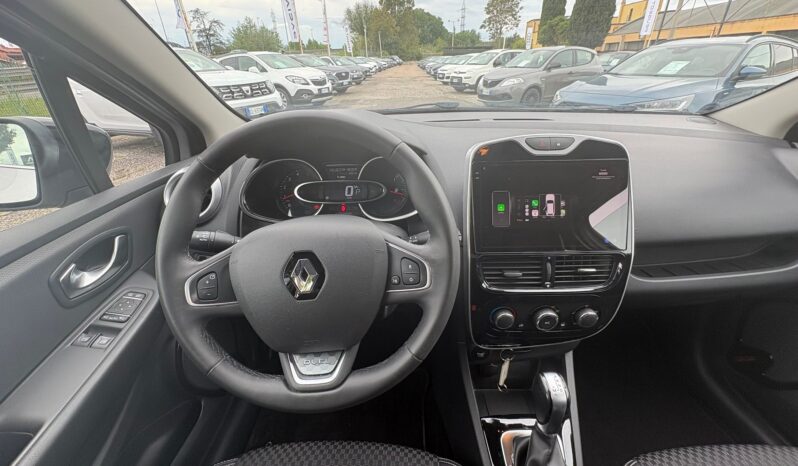 RENAULT CLIO 1.5 DCI DUEL AUTOMATICA pieno