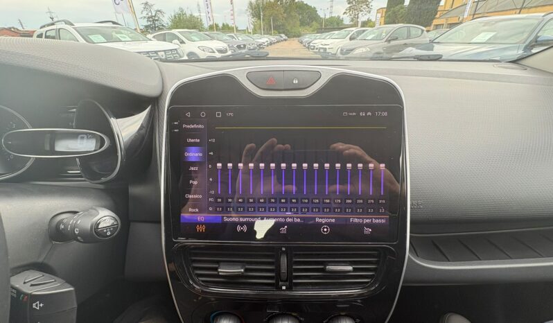 RENAULT CLIO 1.5 DCI DUEL AUTOMATICA pieno