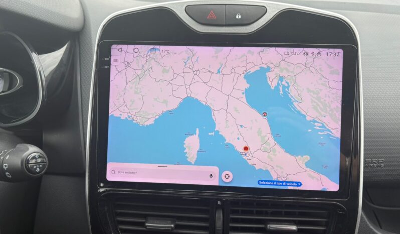 RENAULT CLIO 1.5 DCI DUEL AUTOMATICA pieno