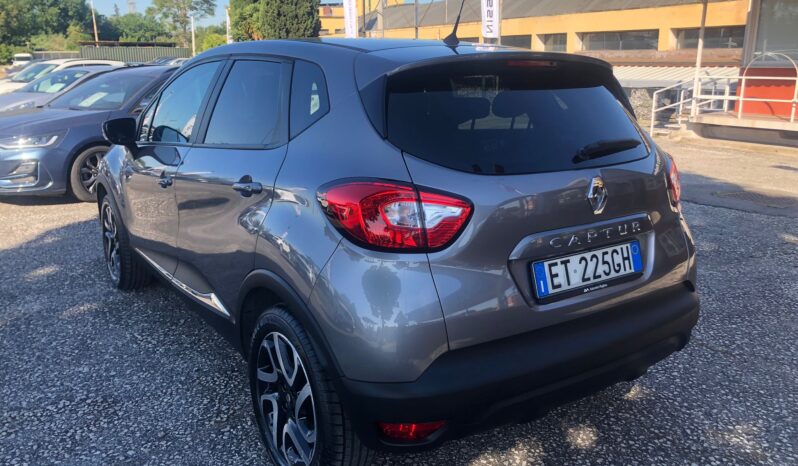 RENAULT CAPTUR 900  BENZINA pieno