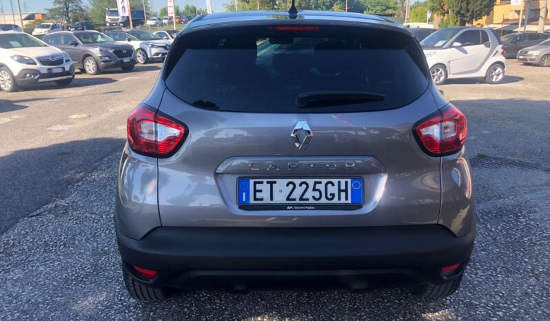 RENAULT CAPTUR 900  BENZINA pieno