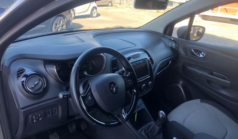 RENAULT CAPTUR 900  BENZINA pieno