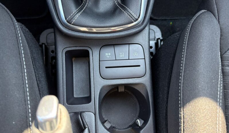 Ford Fiesta 1.1 TITANIUM pieno