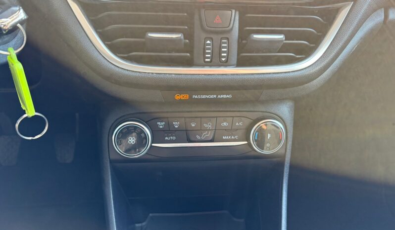 Ford Fiesta 1.1 TITANIUM pieno