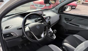 Lancia Ypsilon 1.3 Mtj Silver pieno