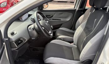 Lancia Ypsilon 1.3 Mtj Silver pieno