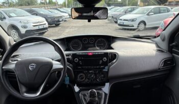 Lancia Ypsilon 1.3 Mtj Silver pieno