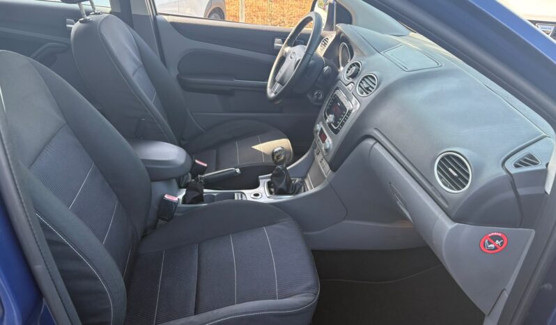 Ford Focus 2.0 GPL  TITANIUM pieno