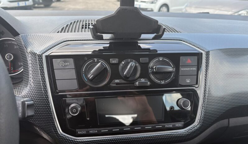 VW UP- 1.0 MOVE AUTOMATICA pieno
