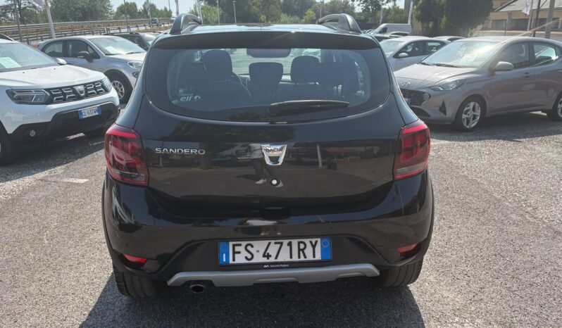 DACIA SANDERO 900 GPL STEPWAY pieno