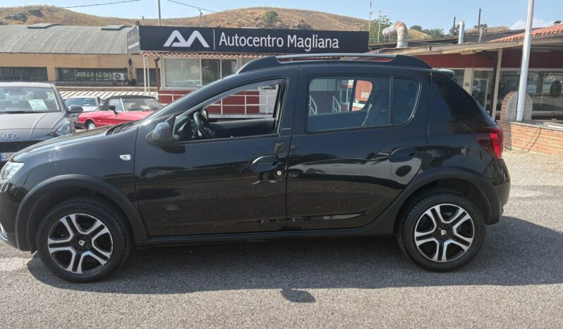 DACIA SANDERO 900 GPL STEPWAY pieno