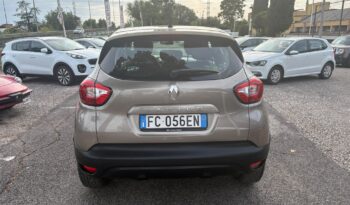 RENAULT CAPTUR 900  BENZINA pieno