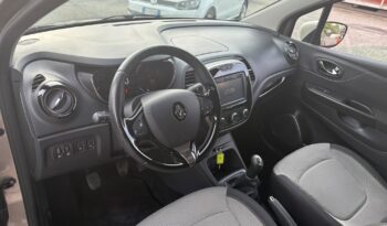 RENAULT CAPTUR 900  BENZINA pieno
