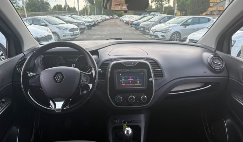 RENAULT CAPTUR 900  BENZINA pieno