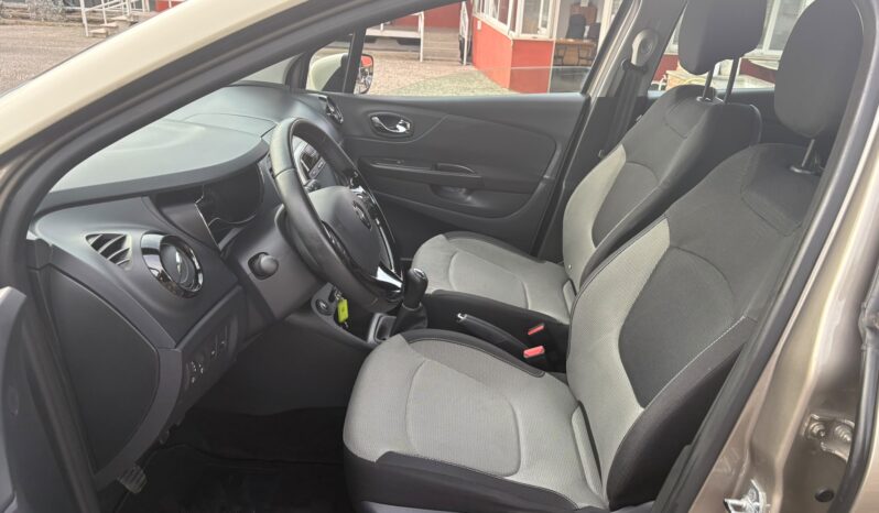 RENAULT CAPTUR 900  BENZINA pieno
