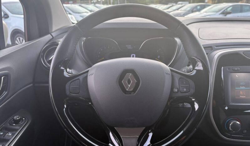 RENAULT CAPTUR 900  BENZINA pieno