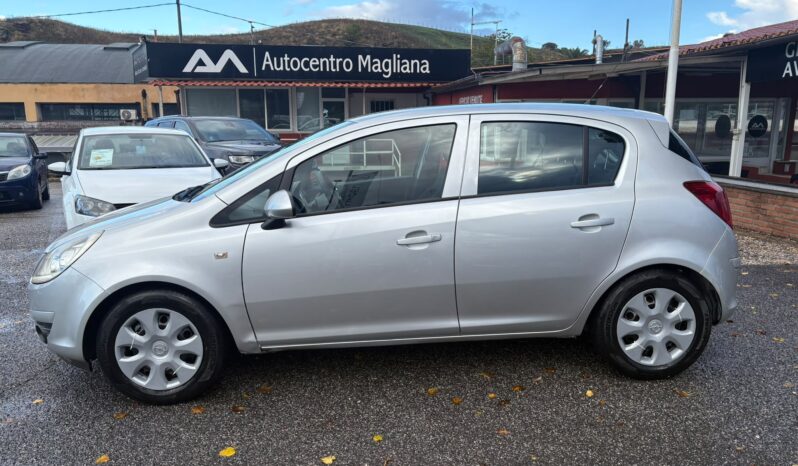 Opel Corsa 1.2 pieno
