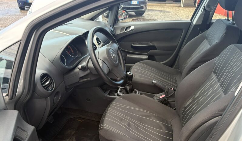 Opel Corsa 1.2 pieno