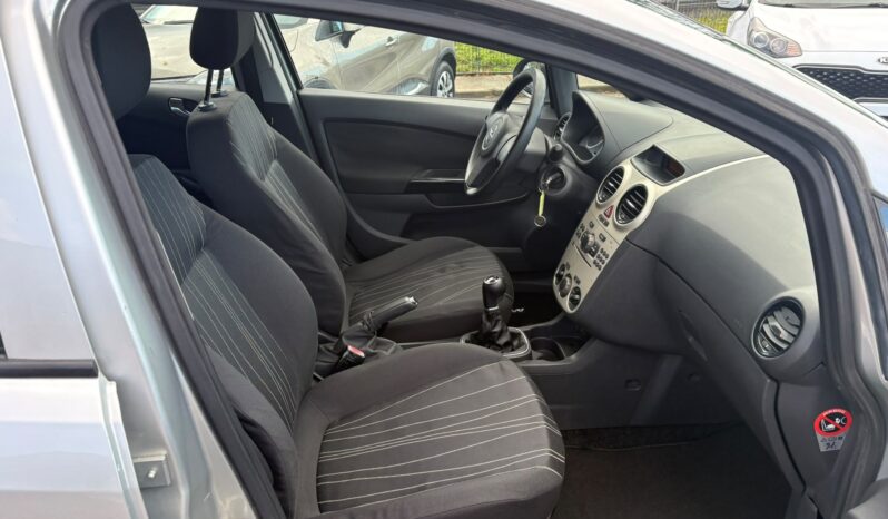 Opel Corsa 1.2 pieno