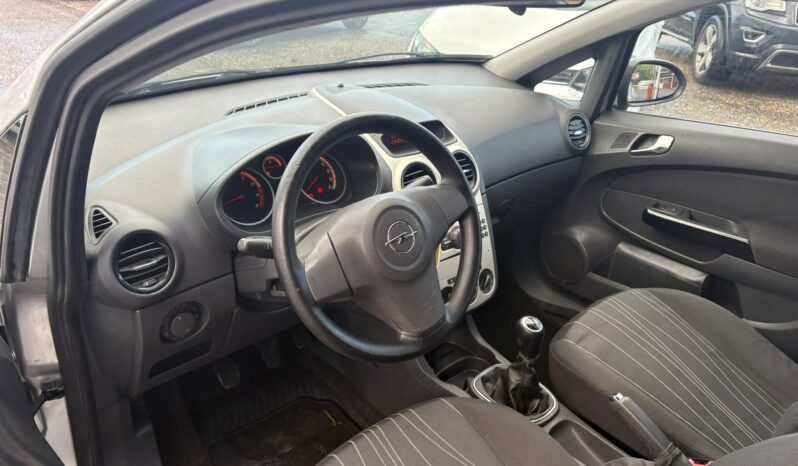 Opel Corsa 1.2 pieno