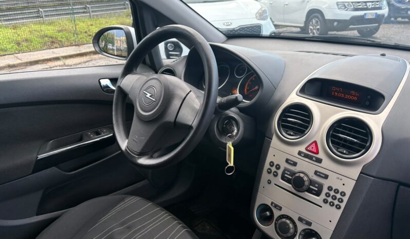 Opel Corsa 1.2 pieno